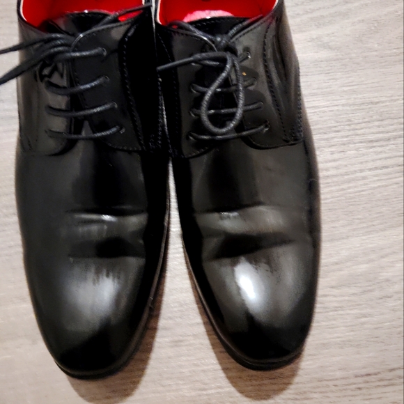 Shoes - Picture 1 of 5